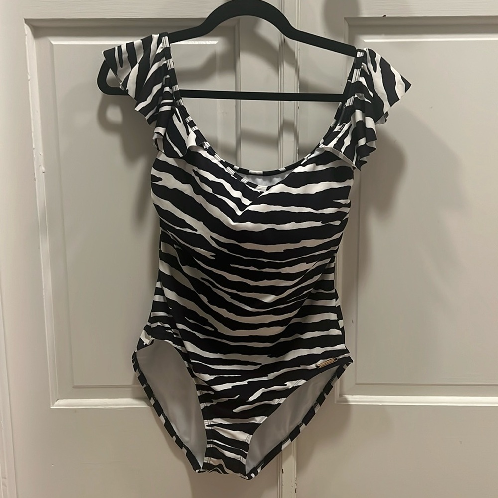Vince Camuto one piece swim suit